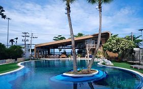 Natural Park Resort Pattaya